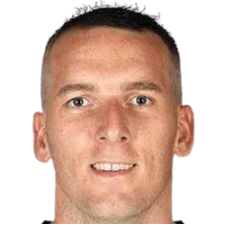 https://img.shrzjg.com/img/football/player/e02d7d03db9d73e42d8d57d649ceaa49.png